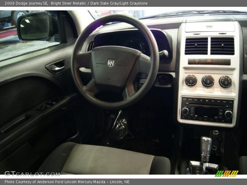 Bright Silver Metallic / Dark Slate Gray/Light Graystone 2009 Dodge Journey SE