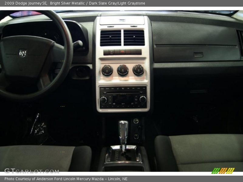 Bright Silver Metallic / Dark Slate Gray/Light Graystone 2009 Dodge Journey SE