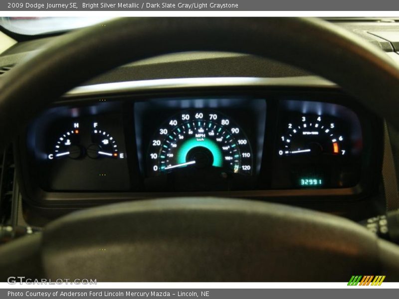 Bright Silver Metallic / Dark Slate Gray/Light Graystone 2009 Dodge Journey SE