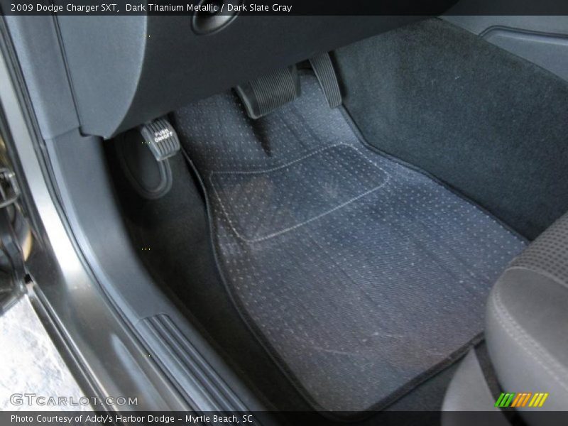 Dark Titanium Metallic / Dark Slate Gray 2009 Dodge Charger SXT