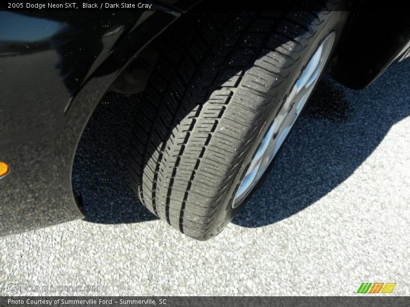 Black / Dark Slate Gray 2005 Dodge Neon SXT