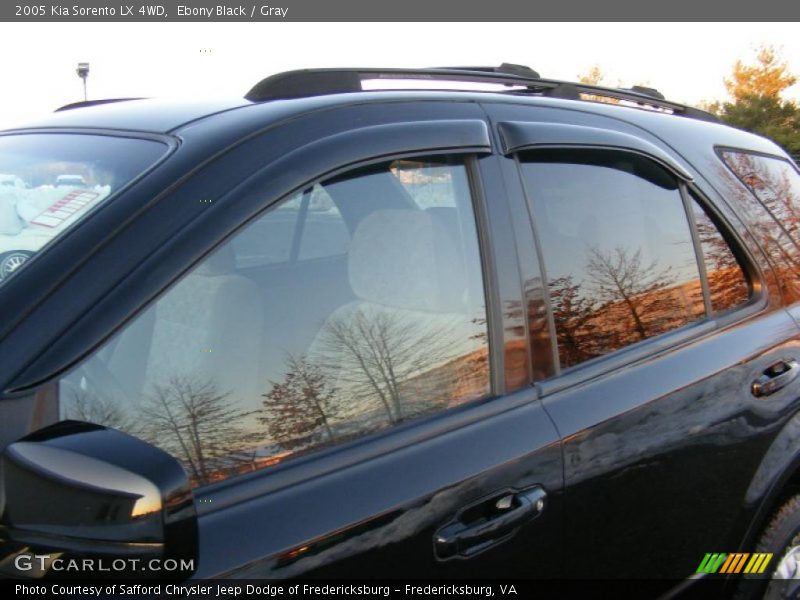 Ebony Black / Gray 2005 Kia Sorento LX 4WD