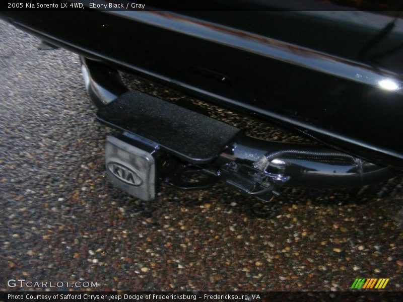 Ebony Black / Gray 2005 Kia Sorento LX 4WD