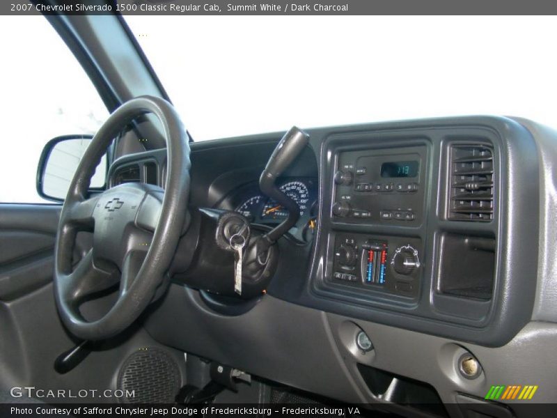 Summit White / Dark Charcoal 2007 Chevrolet Silverado 1500 Classic Regular Cab