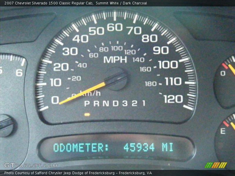 Summit White / Dark Charcoal 2007 Chevrolet Silverado 1500 Classic Regular Cab