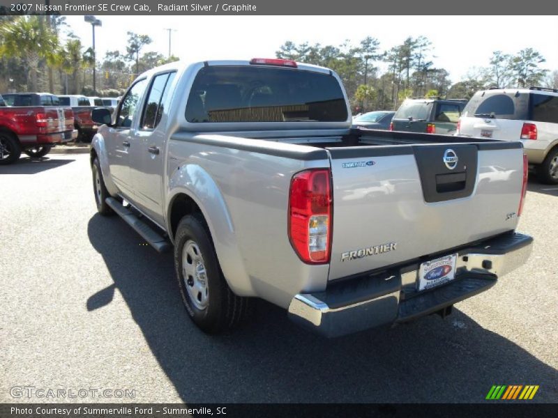 Radiant Silver / Graphite 2007 Nissan Frontier SE Crew Cab