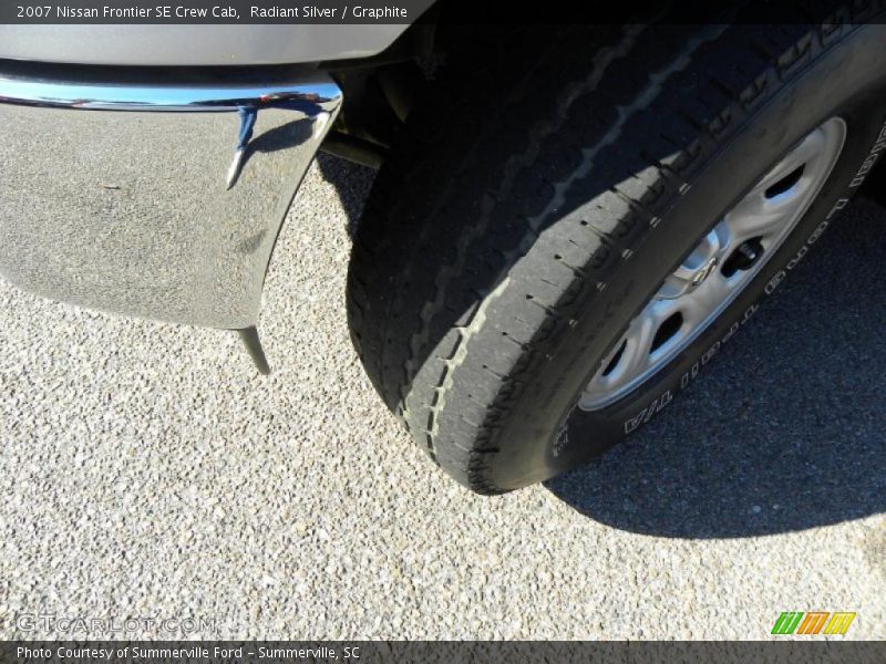 Radiant Silver / Graphite 2007 Nissan Frontier SE Crew Cab