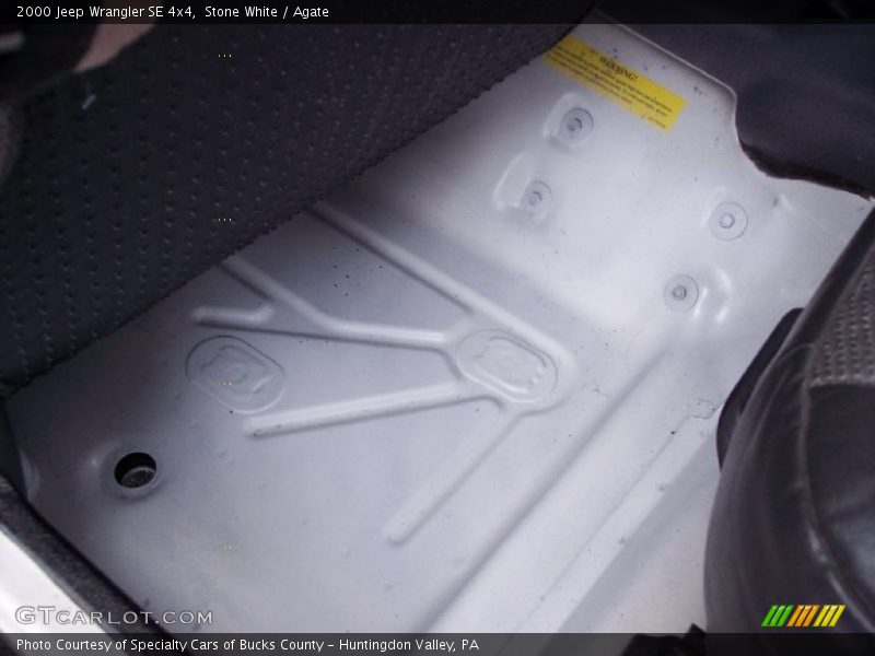 Stone White / Agate 2000 Jeep Wrangler SE 4x4