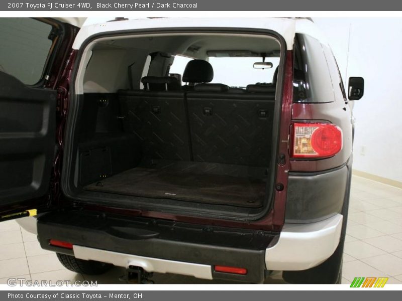 Black Cherry Pearl / Dark Charcoal 2007 Toyota FJ Cruiser 4WD