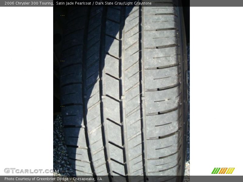 Satin Jade Pearlcoat / Dark Slate Gray/Light Graystone 2006 Chrysler 300 Touring