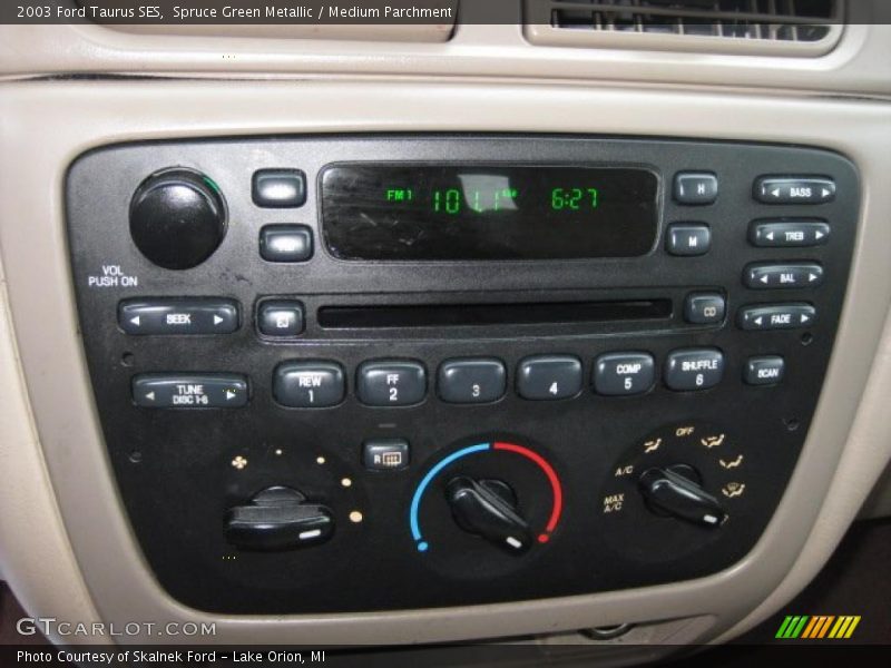 Spruce Green Metallic / Medium Parchment 2003 Ford Taurus SES