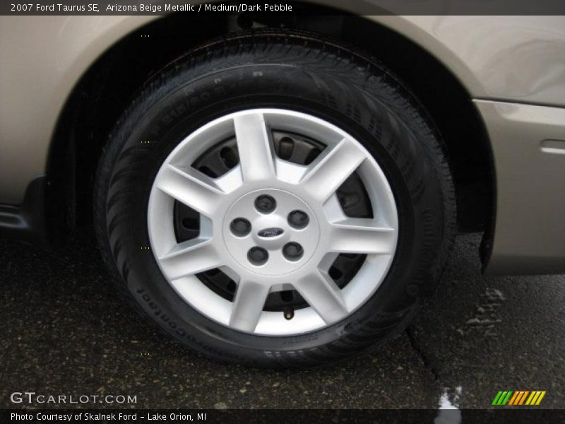 Arizona Beige Metallic / Medium/Dark Pebble 2007 Ford Taurus SE