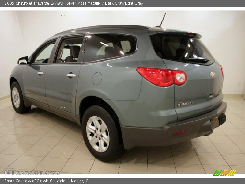 Silver Moss Metallic / Dark Gray/Light Gray 2009 Chevrolet Traverse LS AWD