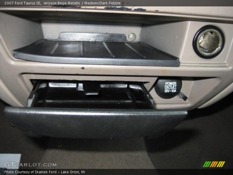 Arizona Beige Metallic / Medium/Dark Pebble 2007 Ford Taurus SE