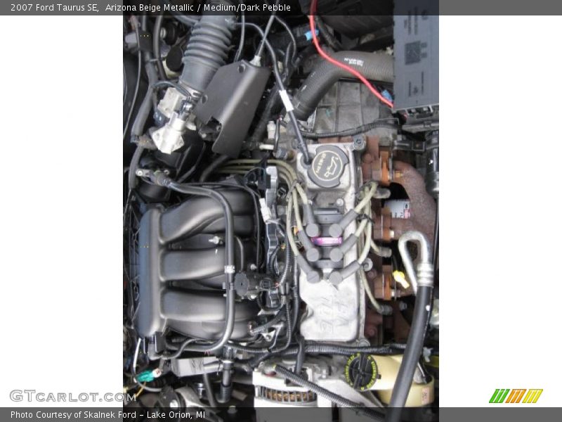 Arizona Beige Metallic / Medium/Dark Pebble 2007 Ford Taurus SE