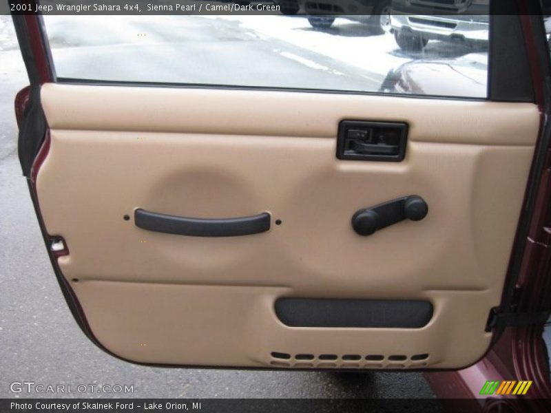 Sienna Pearl / Camel/Dark Green 2001 Jeep Wrangler Sahara 4x4