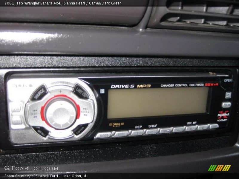 Sienna Pearl / Camel/Dark Green 2001 Jeep Wrangler Sahara 4x4