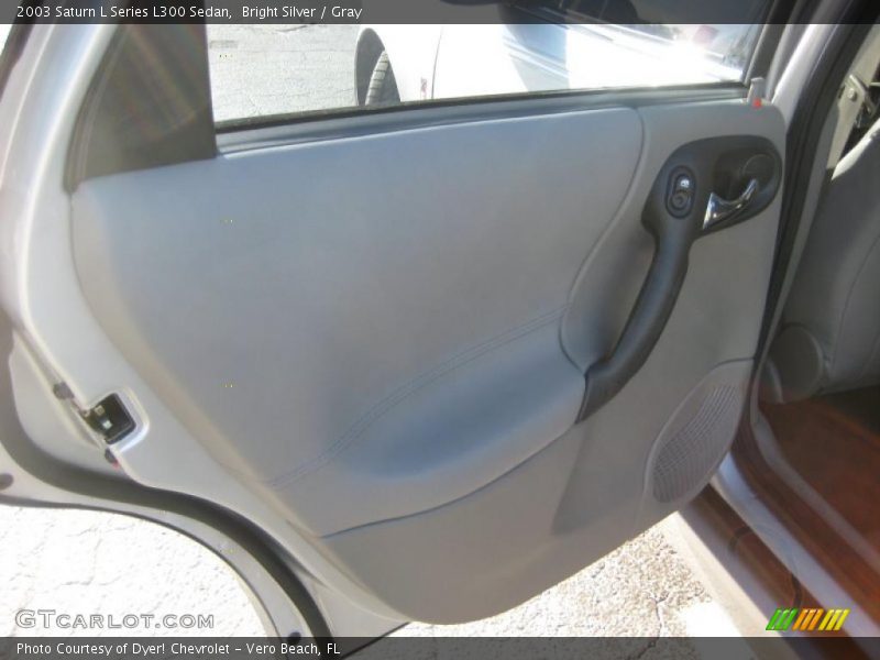 Bright Silver / Gray 2003 Saturn L Series L300 Sedan