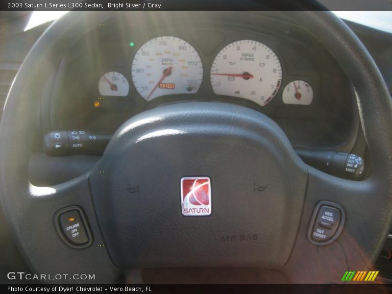 Bright Silver / Gray 2003 Saturn L Series L300 Sedan