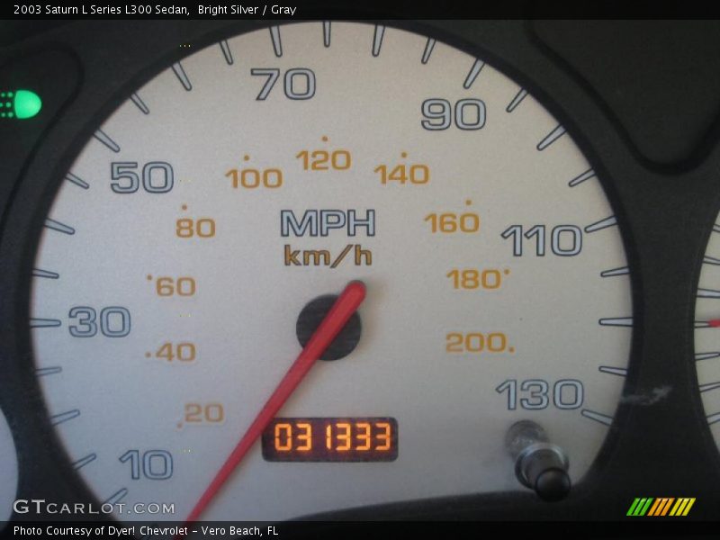 Bright Silver / Gray 2003 Saturn L Series L300 Sedan
