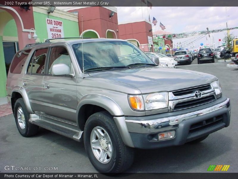 Millennium Silver Metallic / Gray 2002 Toyota 4Runner SR5