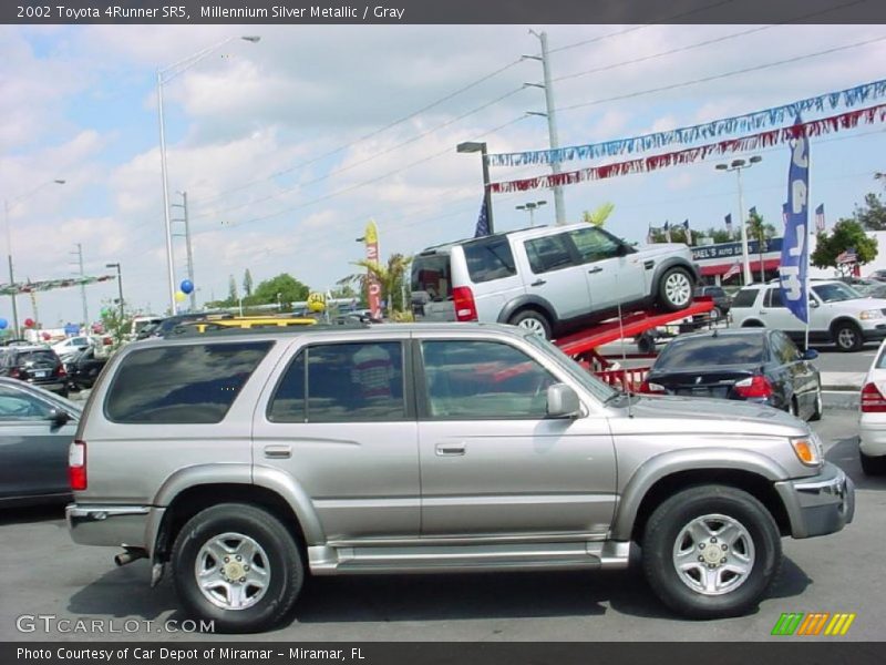 Millennium Silver Metallic / Gray 2002 Toyota 4Runner SR5