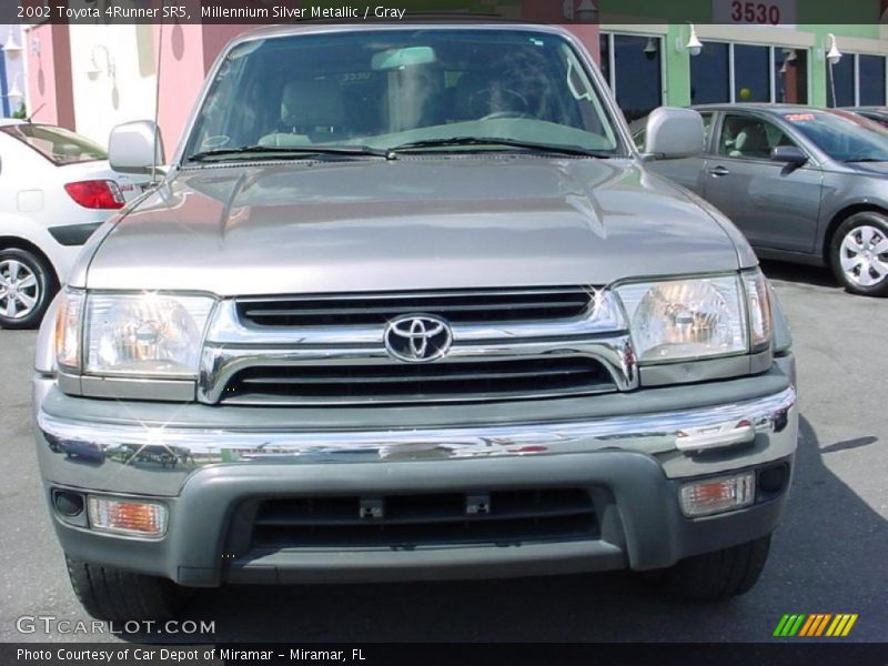 Millennium Silver Metallic / Gray 2002 Toyota 4Runner SR5