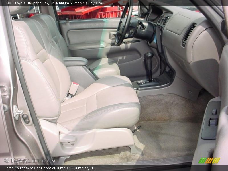 Millennium Silver Metallic / Gray 2002 Toyota 4Runner SR5