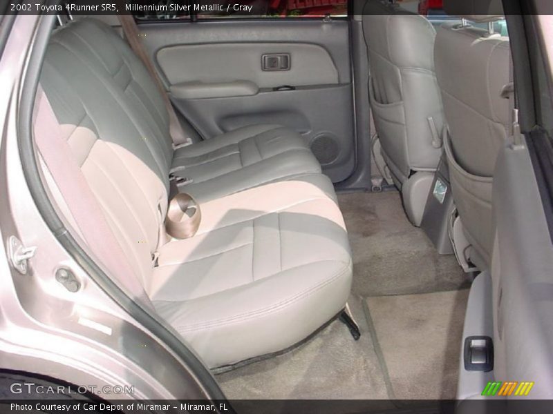 Millennium Silver Metallic / Gray 2002 Toyota 4Runner SR5