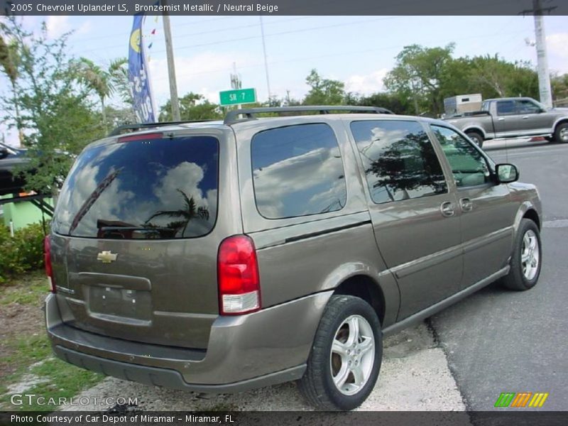 Bronzemist Metallic / Neutral Beige 2005 Chevrolet Uplander LS