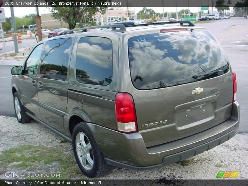 Bronzemist Metallic / Neutral Beige 2005 Chevrolet Uplander LS