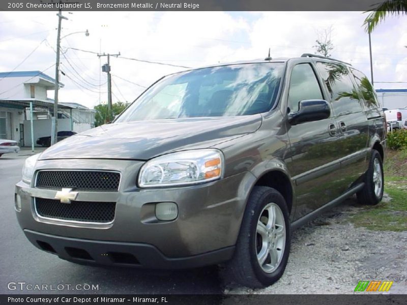 Bronzemist Metallic / Neutral Beige 2005 Chevrolet Uplander LS