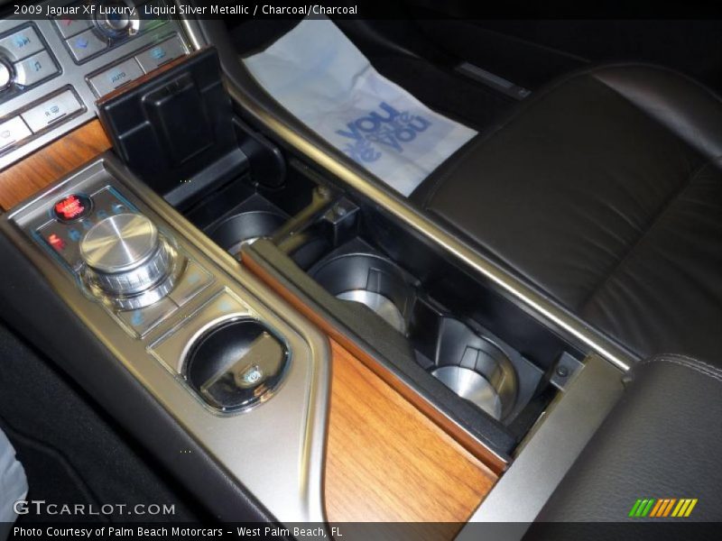 Liquid Silver Metallic / Charcoal/Charcoal 2009 Jaguar XF Luxury