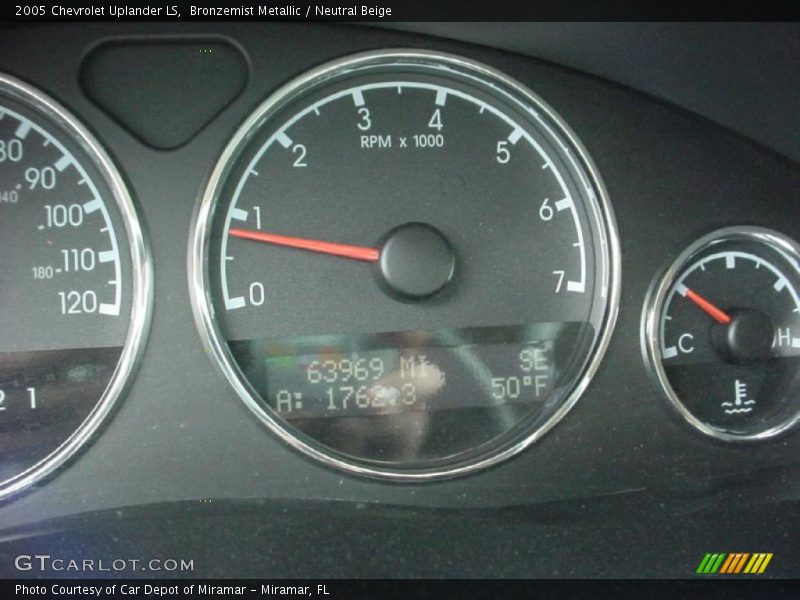 Bronzemist Metallic / Neutral Beige 2005 Chevrolet Uplander LS