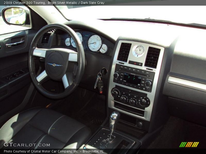 Bright Silver Metallic / Dark Slate Gray 2009 Chrysler 300 Touring