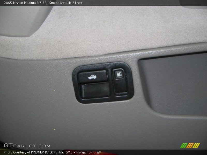 Smoke Metallic / Frost 2005 Nissan Maxima 3.5 SE