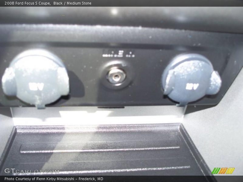 Black / Medium Stone 2008 Ford Focus S Coupe