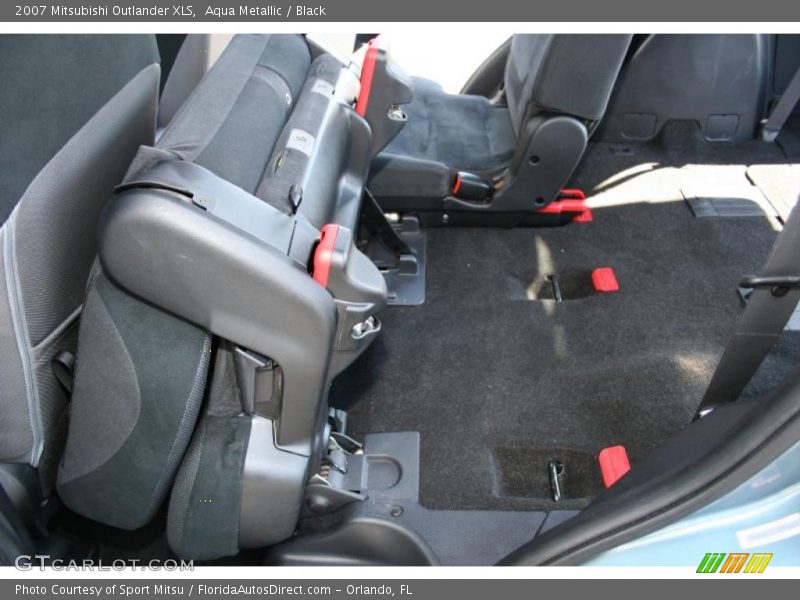 Aqua Metallic / Black 2007 Mitsubishi Outlander XLS