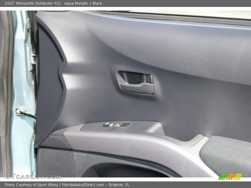 Aqua Metallic / Black 2007 Mitsubishi Outlander XLS