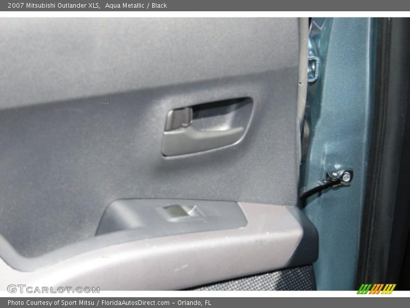 Aqua Metallic / Black 2007 Mitsubishi Outlander XLS
