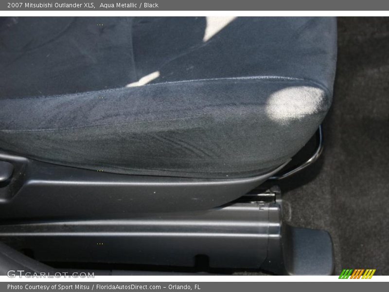 Aqua Metallic / Black 2007 Mitsubishi Outlander XLS