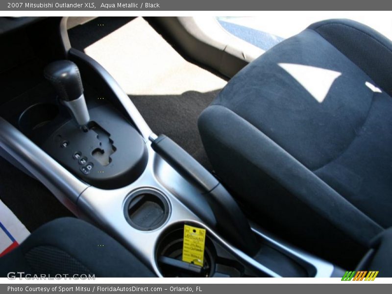 Aqua Metallic / Black 2007 Mitsubishi Outlander XLS