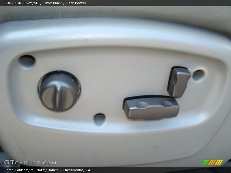 Onyx Black / Dark Pewter 2004 GMC Envoy SLT