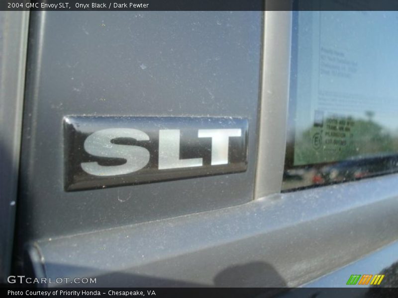 Onyx Black / Dark Pewter 2004 GMC Envoy SLT