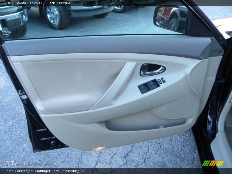 Black / Bisque 2009 Toyota Camry LE