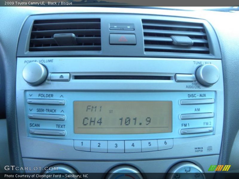 Black / Bisque 2009 Toyota Camry LE