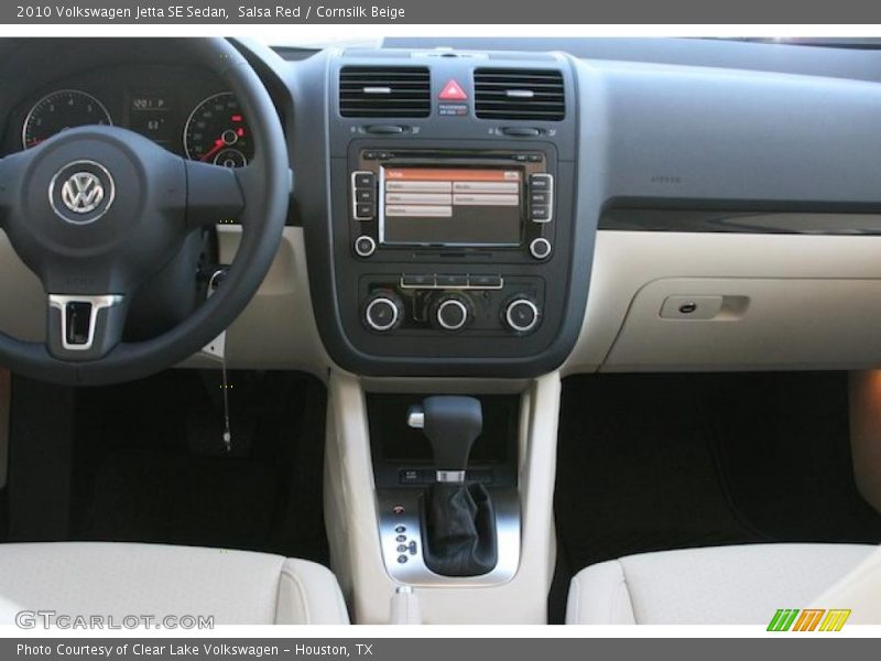 Salsa Red / Cornsilk Beige 2010 Volkswagen Jetta SE Sedan