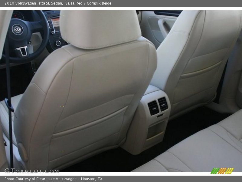 Salsa Red / Cornsilk Beige 2010 Volkswagen Jetta SE Sedan