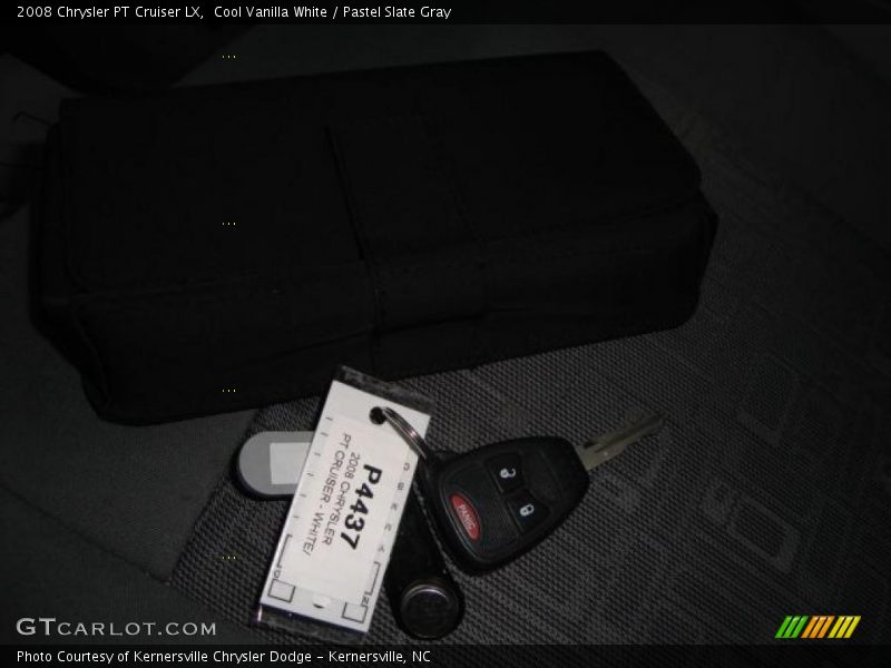 Cool Vanilla White / Pastel Slate Gray 2008 Chrysler PT Cruiser LX