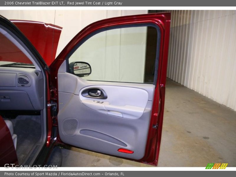 Red Jewel Tint Coat / Light Gray 2006 Chevrolet TrailBlazer EXT LT